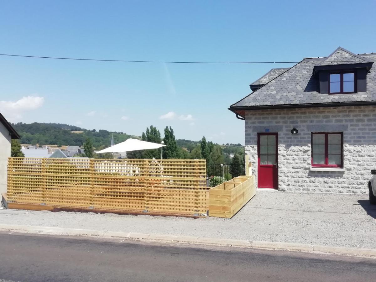 Gite De Granit Noir Besse-et-Saint-Anastaise Kültér fotó
